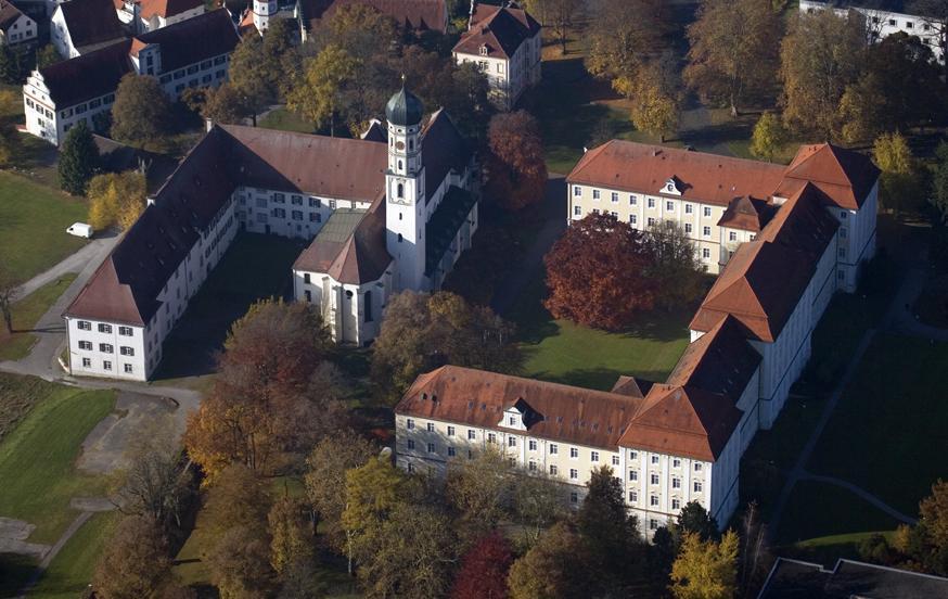 Luftansicht von Kloster Schussenried