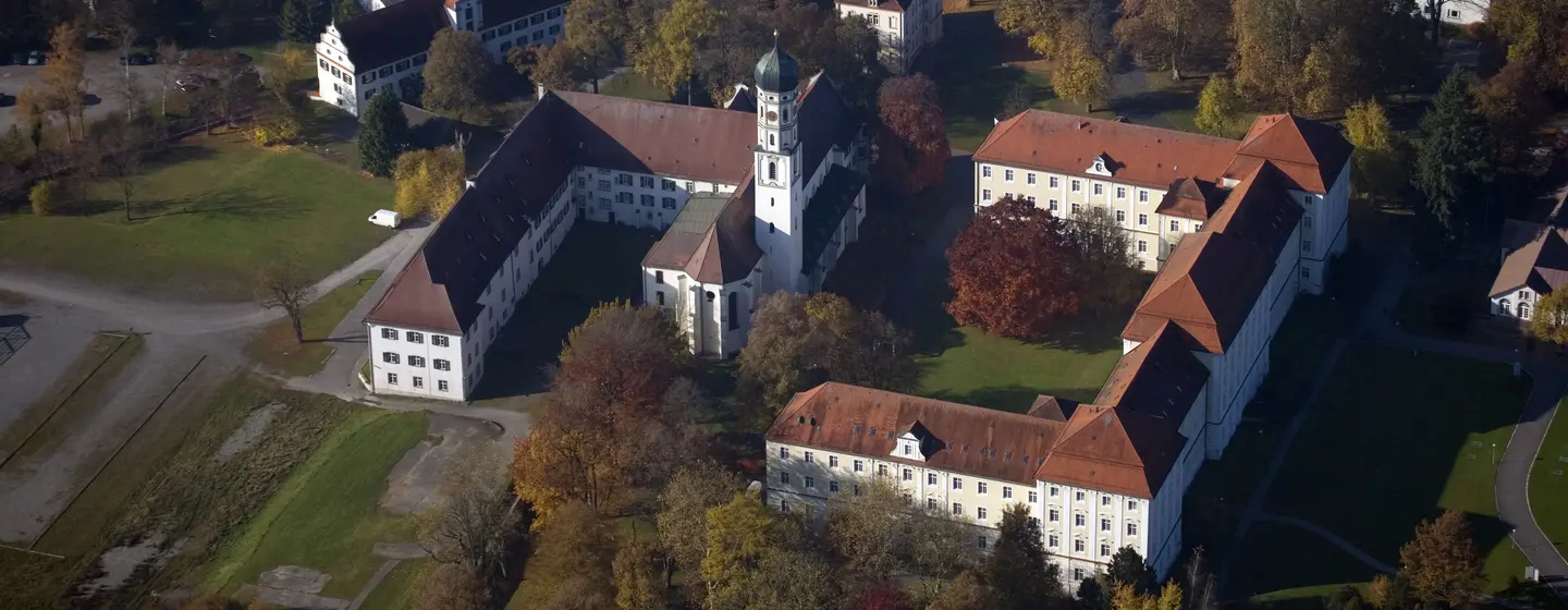 Luftaufnahme von Kloster Schussenried