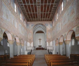 Blick in das Langhaus der Stiftskirche St. Georg in Reichenau-Oberzell